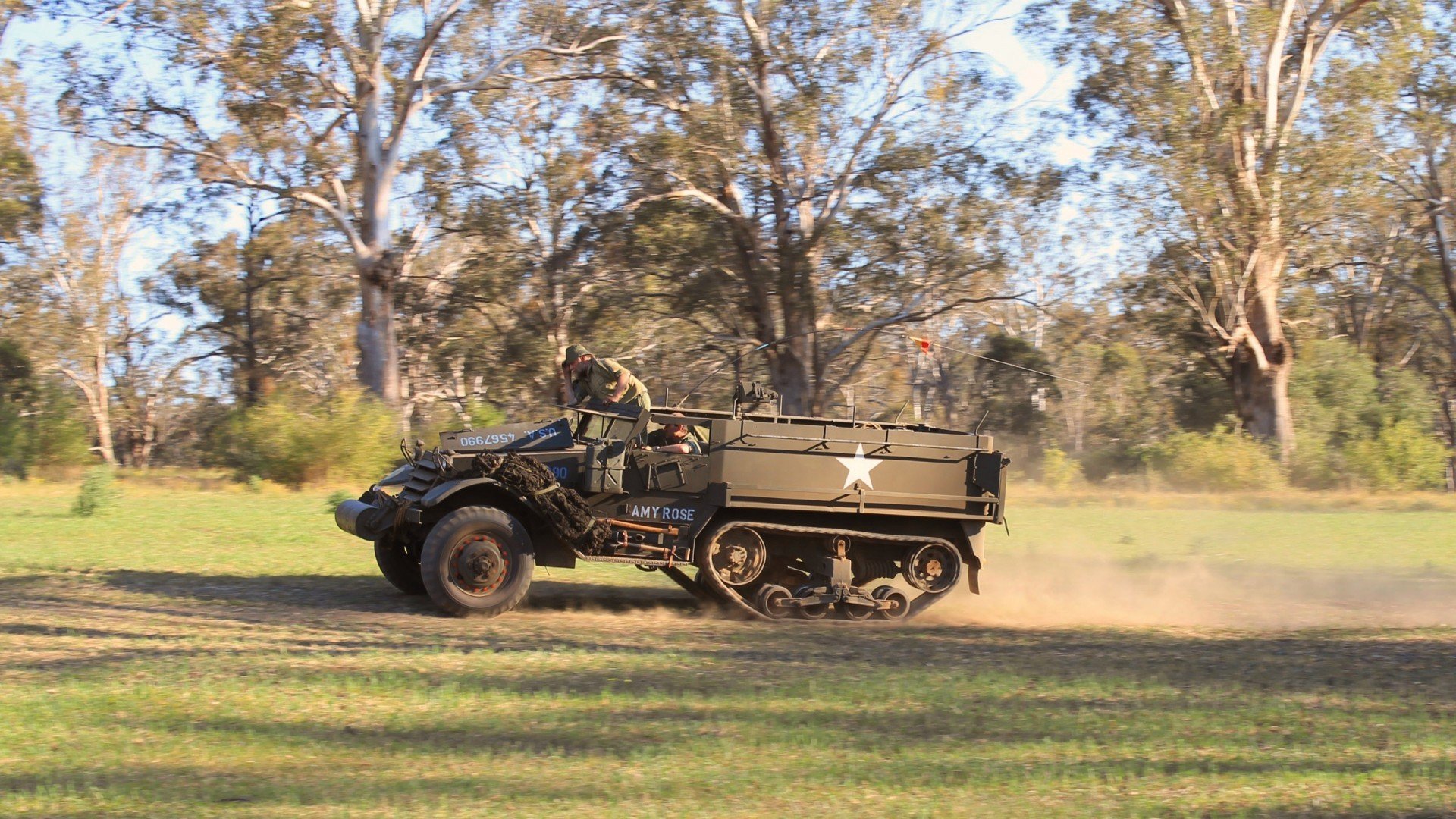 开云首页登录-独行侠内外线配合默契击退来犯之敌,独行侠防守